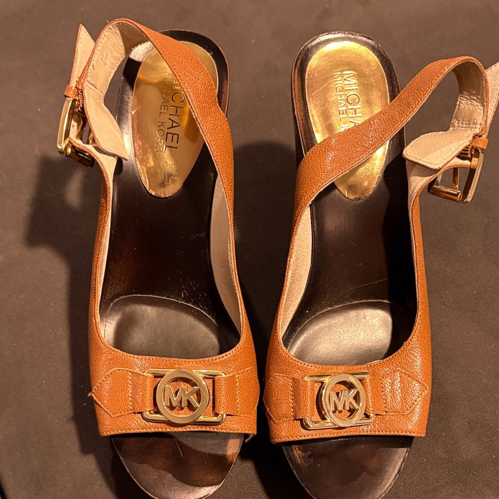 Michael Kors Tan Leather Heels with Gold Accents
